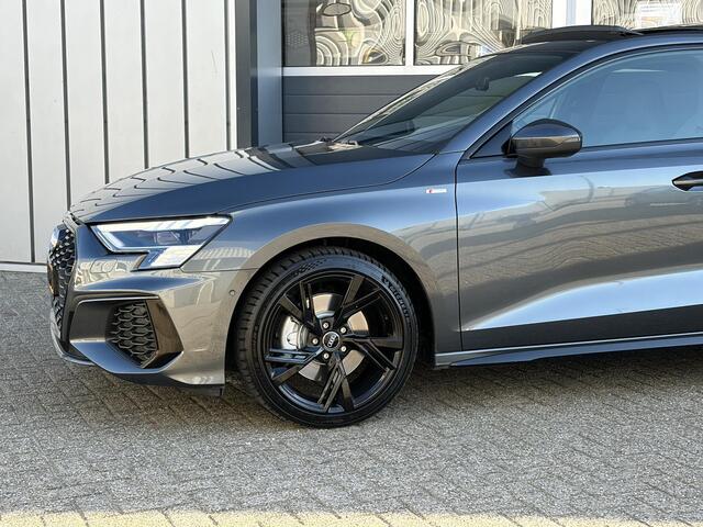 Audi A3 SPORTBACK 35 TFSI S Line Edition | Pano | LED | Parkeer sensoren | Stoel verwarming |