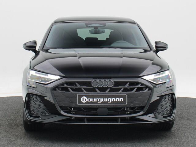 Audi A3 SPORTBACK 45 TFSi e 245 Pk S-Line Competition | Stoelverwarming | Panorama dak | Sonos Audio | Camera | Full LED | 18 Inch | 155 Km !!