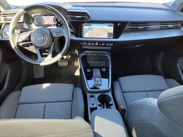 Audi A3 SPORTBACK 30 TFSI 110pk S-tronic Advanced edition · Navigatie · Apple/Android Car Play · Parkeersensoren
