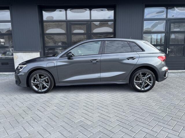 Audi A3 SPORTBACK 40 TFSI e S-Line Pano Keyless