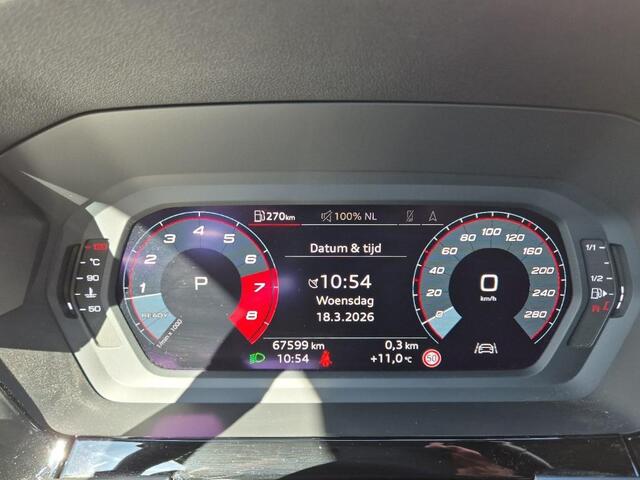 Audi A3 SPORTBACK 35 TFSI Business edition AUTOMAAT | MATRIX LAMPEN | ADAPTIEVE CRUISE | APPLE CARPLAY | NAVIGATIE | S-LINE | PARKEER SENSOREN | NL AUTO |