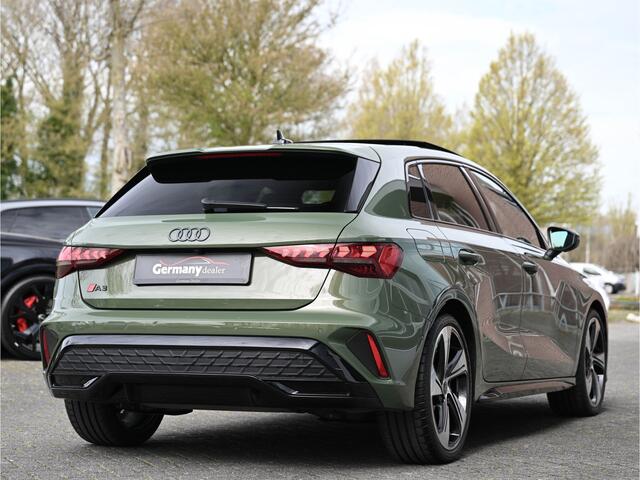 Audi A3 SPORTBACK 35TFSI 150pk S-Line Black Optic NewTyp Pano Sonos RS-Zetels Head-Up M-Led 18-Inch District