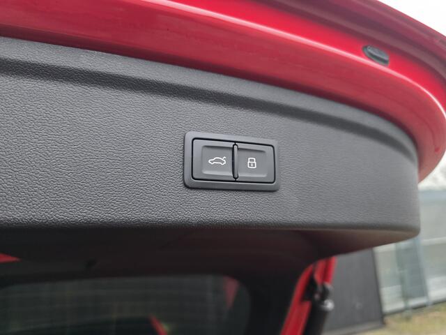 Audi A3 SPORTBACK 45 TFSI e S edition Competition