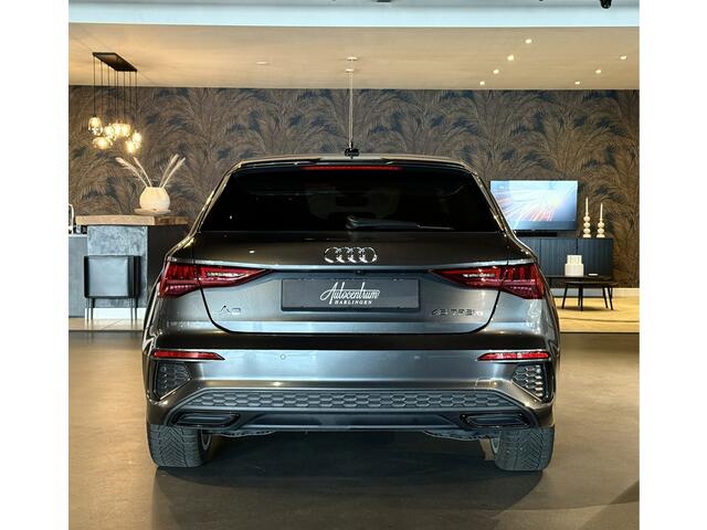 Audi A3 SPORTBACK 45 TFSIe Competition 3x S-Line I Automaat