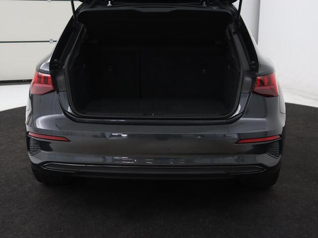Audi A3 SPORTBACK 30 TFSI Business edition | Carplay | Sportstoelen | Virtual Cockpit | Full LED | Audi Sound | Climate control | Bluetooth | Cruise control | Parkeerhulp | Sportstuur