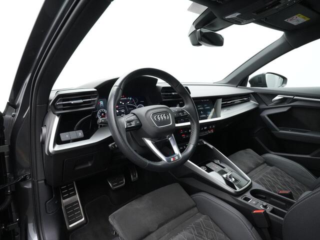 Audi A3 SPORTBACK 40 TFSI e 204 pk S-tronic S-Line | Panoramadak | Leder/alcantara | Adaptive Cruise | Elektrische achterklep | Stoelverwarming