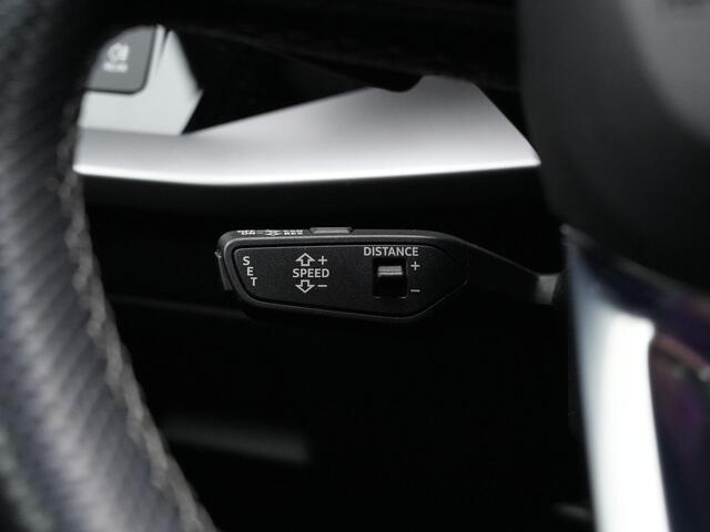 Audi A3 SPORTBACK 40 TFSI e 204 pk S-tronic S-Line | Panoramadak | Leder/alcantara | Adaptive Cruise | Elektrische achterklep | Stoelverwarming