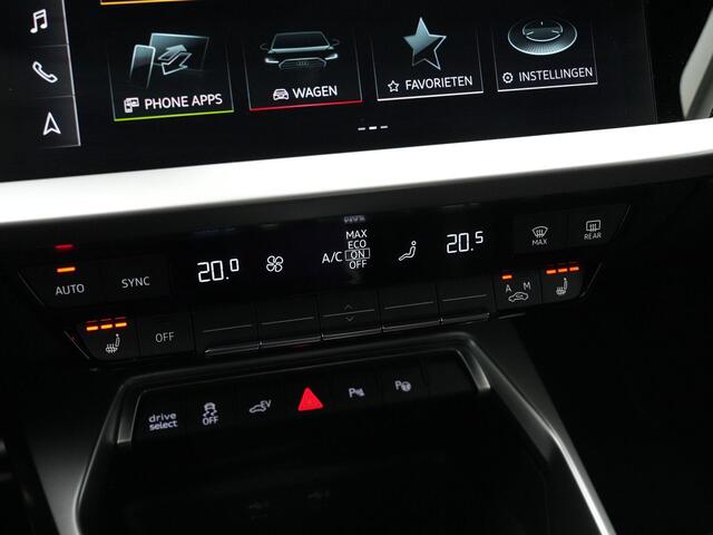 Audi A3 SPORTBACK 40 TFSI e 204 pk S-tronic S-Line | Panoramadak | Leder/alcantara | Adaptive Cruise | Elektrische achterklep | Stoelverwarming
