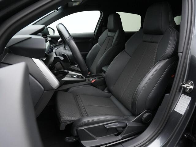 Audi A3 SPORTBACK 40 TFSI e 204 pk S-Line | Matrix LED | Navigatie | Parkeersensoren voor/achter | Carplay | Audi Drive Select