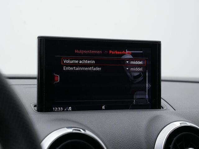 Audi A3 SPORTBACK 35 TFSI 150 pk S-tronic Advance Sport | Navigatie | Stoelverwarming | Carplay | Parkeersensoren achter
