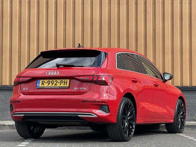 Audi A3 SPORTBACK 30 TFSI Advanced edition | Draadloze Apple Carplay | DAB | Virtuele Cockpit | Zwarte Hemel | Origineel Nederlands | Lane Assist | Start & stop |