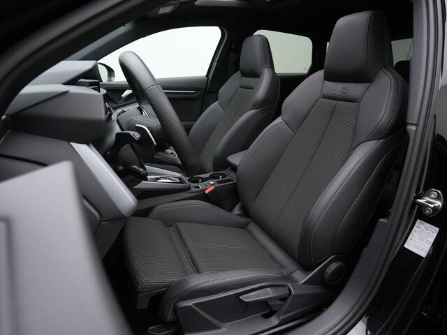 Audi A3 SPORTBACK 40 TFSI e 204 pk S edition / S-Line | Panoramadak | Achteruitrijcamera | Stoelverwarming | Adaptive Cruise | Navigatie