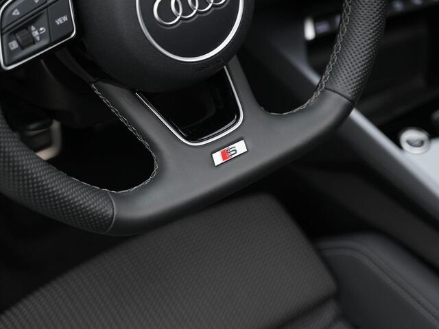 Audi A3 SPORTBACK 40 TFSI e 204 pk S edition / S-Line | Panoramadak | Achteruitrijcamera | Stoelverwarming | Adaptive Cruise | Navigatie