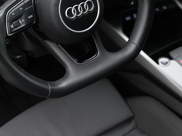 Audi A3 SPORTBACK 40 TFSI e 204 pk | Trekhaak | Sportstoelen | Adaptive Cruise | Stoelverwarming | Carplay | Keyless Entry