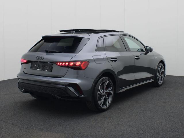 Audi A3 SPORTBACK 45 TFSIe 272pk S Line Competition · Panoramadak · Drive select · Camera + Parkeersensoren · Garantie t/m 16-04-2027 · TOPDEAL