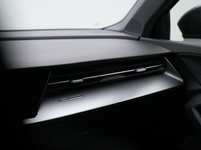 Audi A3 SPORTBACK 40 TFSI e 204 pk Advanced edition | Stoelverwarming | Matrix LED | Achteruitrijcamera | Stoelverwarming | Navigatie