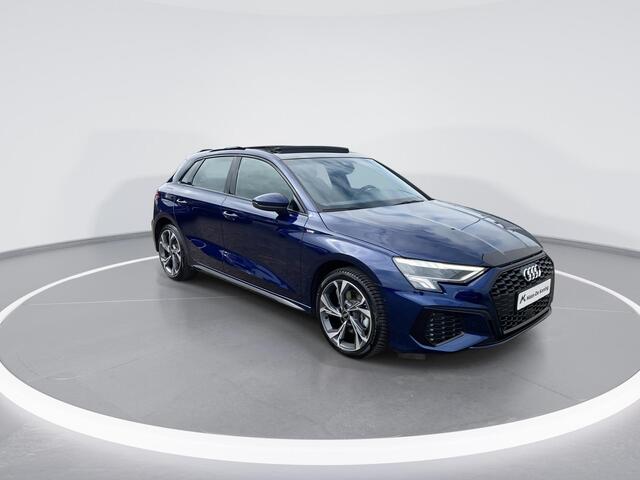 Audi A3 SPORTBACK 40 TFSIe 150kW/204PK S Line · Panoramadak · Leder · Camera · Apple/Android Car Play · Drive select