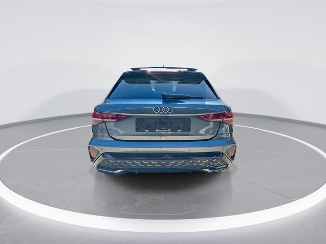 Audi A3 SPORTBACK 40 TFSIe 204pk S-tronic S edition · Panoramadak · Camera · Apple/Android Car Play · Navigatie · Leder Interieur · Stoelverwarming · 17'' Inch · Garantie t/m 04-04-2030 of 100.000km