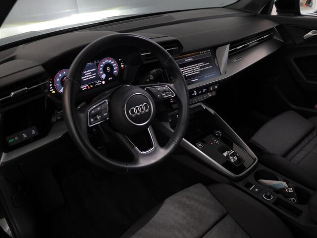 Audi A3 SPORTBACK 30 TFSI Advanced edition 110 pk S-tronic | Navigatie | Parkeersensoren achter | LED koplampen | Cruise control | Apple Carplay/Android Auto |