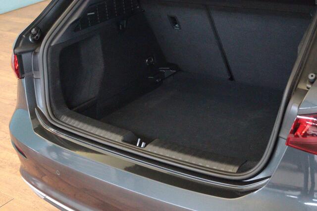 Audi A3 SPORTBACK 35 TFSI Business Edition Automaat | NAVI / APPCONNECT | CLIMA | PDC ACHTER | ADAP CRUISE | LANE-ASSIST |