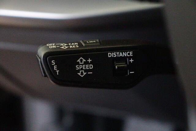 Audi A3 SPORTBACK 35 TFSI Business Edition Automaat | NAVI / APPCONNECT | CLIMA | PDC ACHTER | ADAP CRUISE | LANE-ASSIST |