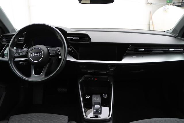 Audi A3 SPORTBACK 35 TFSI Business edition | Cruise Control | Navi