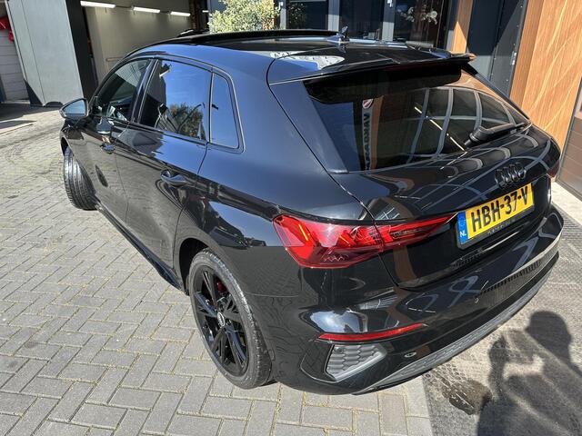 Audi A3 SPORTBACK 45 TFSI e S edition Competition | Panoramadak | RS stoelen | Black optic pakket |