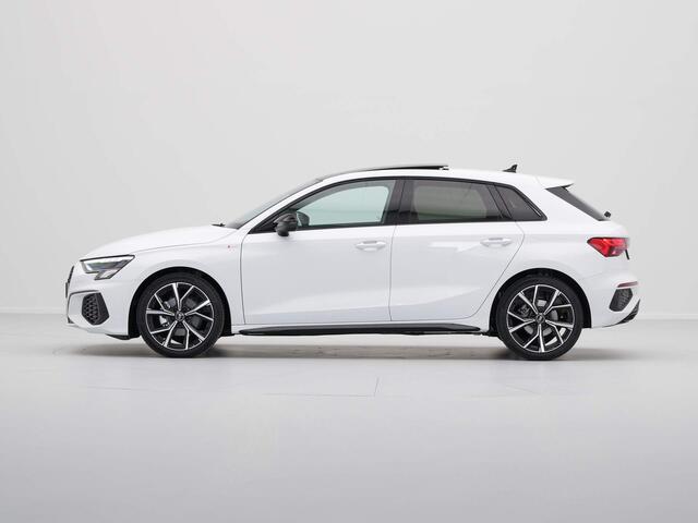 Audi A3 SPORTBACK 30 TFSI 110pk S-tronic S-line Matrix-LED | Panorama | Audi Sound | 18''Lm