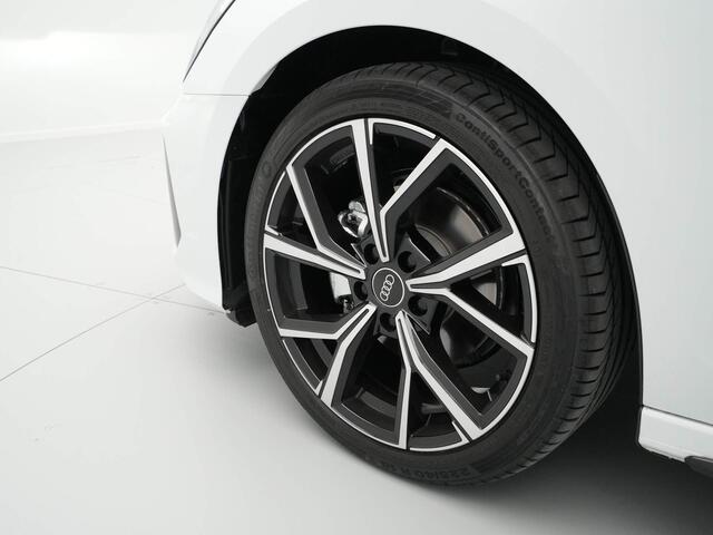 Audi A3 SPORTBACK 30 TFSI 110pk S-tronic S-line Matrix-LED | Panorama | Audi Sound | 18''Lm