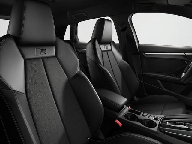 Audi A3 SPORTBACK S edition 40 TFSI e 204 pk | Comfortpakket plus | Lichtpakket plus ambient light | Trekhaak | S-int. zwart leder-kunstleder |
