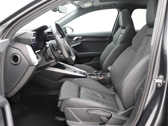 Audi A3 SPORTBACK 35 TFSI S-Line Pano, B&O, LED, Keyless, Stoelverwarming