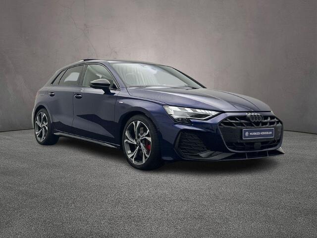 Audi A3 SPORTBACK 45 TFSI e 272PK S edition Competition | Panorama-Dak | Sonos | Alcanatara | Sfeerverlichting-Plus | 18-Inch | Achterruitrijcamera | Stoelverwarming | Hold-Assist |