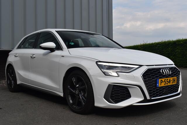 Audi A3 SPORTBACK 35 TFSI S-Line | ACC | Carplay | Trekhaak | Virtual | Navi