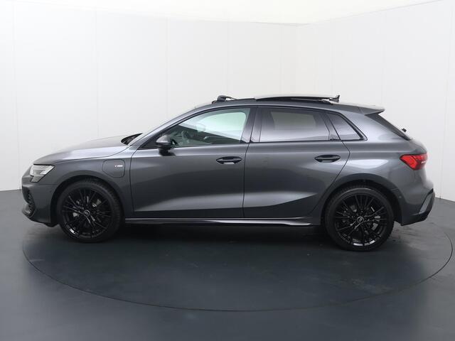 Audi A3 SPORTBACK 40 TFSI e S edition | 204 PK | SoH 100% | Adaptive Cruise Control | Panoramadak | SONOS Audio | Matrix LED | Head-up Display |