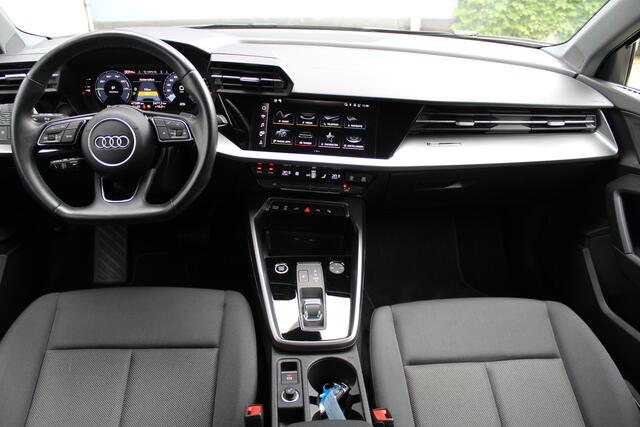 Audi A3 SPORTBACK 40 TFSI e Edition | Incl. 12 maanden Garantie | Achteruitrijcamera | Adaptive cruise controle | Apple CarPlay/Android Auto | Keyless entry/start | Climate controle | Automatisch inparkeren | Navigatie | Parkeersensoren V+A | Virtual cockpit |