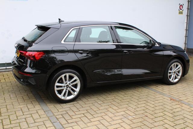 Audi A3 SPORTBACK 40 TFSI e Edition | Incl. 12 maanden Garantie | Achteruitrijcamera | Adaptive cruise controle | Apple CarPlay/Android Auto | Keyless entry/start | Climate controle | Automatisch inparkeren | Navigatie | Parkeersensoren V+A | Virtual cockpit |