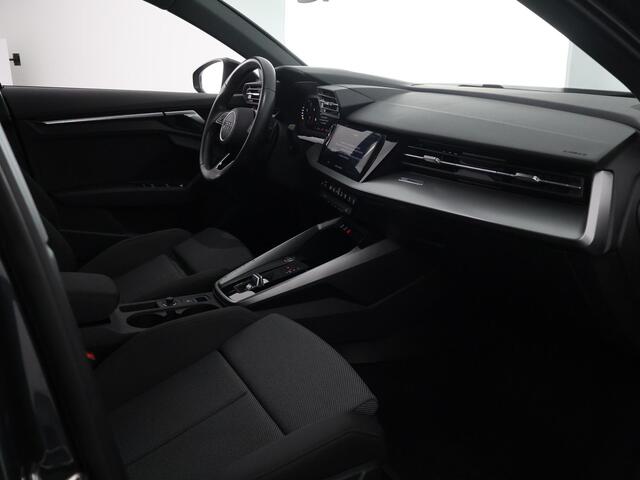 Audi A3 SPORTBACK 35 TFSI S Line Black Edition | Apple Carplay & AndroidAUTO | Climate Control | Navigatie |