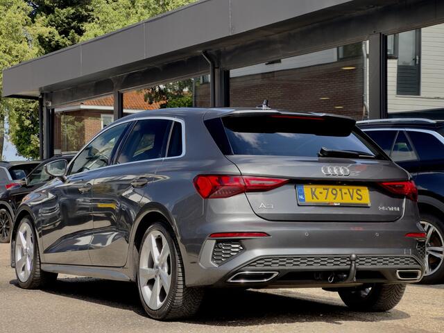 Audi A3 SPORTBACK 35 TFSI AUT7 2X S-LINE EDITION ONE NAVI CAMERA DIGI-DASH APPLE-CARPLAY LED LMV PDC