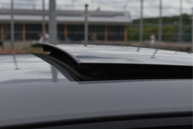 Audi A3 SPORTBACK 2.5 TFSI RS 3 quattro 400 PK RS-Dynamic | Vol | B&O | Keyless | HUD | Keramisch | Massagestoelen | Camera | Open dak