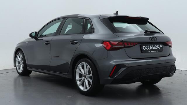 Audi A3 SPORTBACK 30 TFSI 116Pk S-Line edition | Zwart optiek | Carplay | Stoelverwarming |Camera | 65