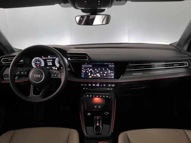 Audi A3 SPORTBACK 40 TFSI e Advanced edition 204 pk S-tronic | Verlengde garantie | Navigatie | Parkeersensoren (Park assist) | Achteruitrijcamera | Adaptieve cruise control | Lederen bekleding | Stoelverwarming |