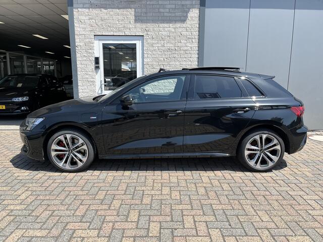 Audi A3 SPORTBACK 45 TFSI e S-Line Competition / AUTOMAAT/ GARANTIE TM 09-2029/ 272 PK/ PANO/ SONOS/ ACC/ PARK.SENSOREN V+A/ CAMERA/ STOELVERWARM./ SMARTPHONE INTERFACE/ KEYLESS/ RIJ-MODI/ DIGITAL DASH/ DAB/ NAVI/ CLIMA/ LED/ 18'' LMV