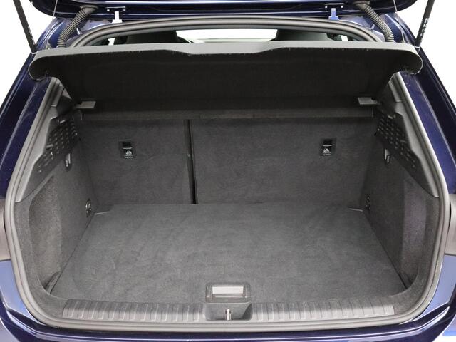 Audi A3 SPORTBACK 30 TFSI Advanced edition | LED | Cruise Control | Navigatie!