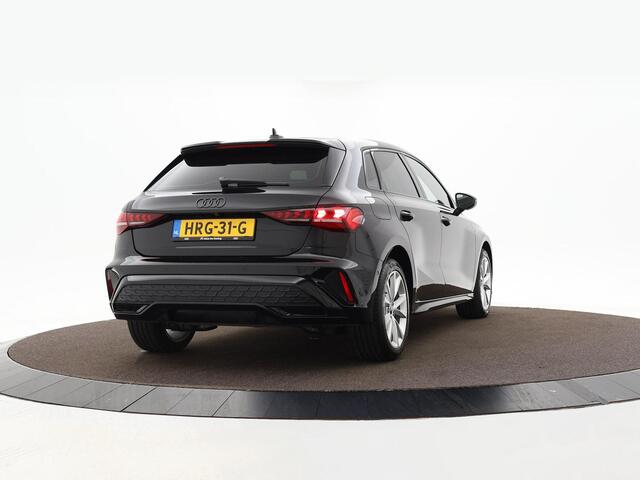 Audi A3 SPORTBACK 40 TFSIe 204pk S-tronic S edition · SOH 100% · Camera · Apple/Android Car Play · Navigatie · Stoelverwarming · Zwart optiek · P-Sensoren · 17'' Inch · Garantie t/m 12-06-2029 of 100.000km · EXTRA INRUILKORTING ·