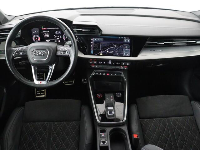 Audi A3 SPORTBACK 2.0 TFSI S3 quattro | Adaptive cruise | Bang & Olufsen | Matrix LED | Leder/Alcantara | Park Assist | Stoelverwarming | Virtual Cockpit | Carplay | Navigatie | Sportstoelen | Climate control