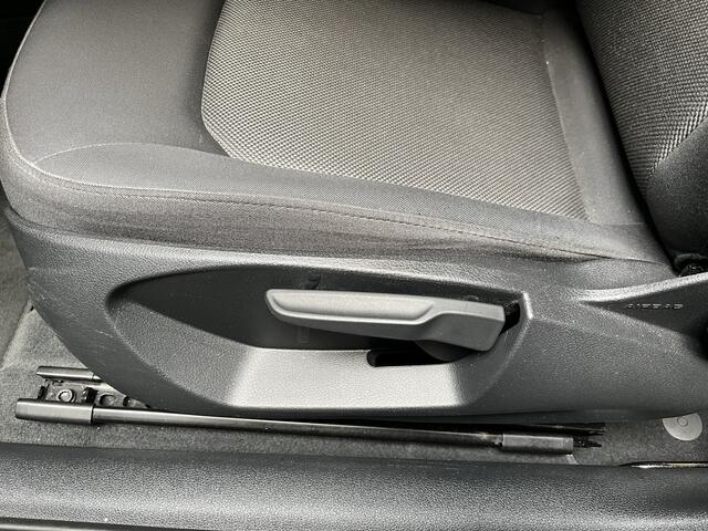 Audi A3 SPORTBACK 1.0 TFSI Pro Line / CRUISE CONTROL/ PARKEER SENSOREN/ BLUETOOTH/ NAVI/ AIRCO/ XENON/ 17'' LMV