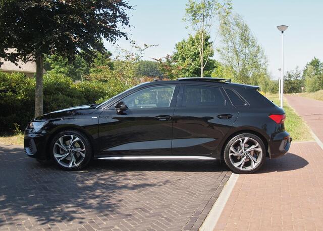 Audi A3 SPORTBACK 35 TFSI S edition | Panoramadak | Bang & Olufsen | Trekhaak | Apple Carplay | Parkeersensoren |
