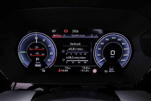Audi A3 SPORTBACK 45 TFSI e S edition Competition | Panoramadak | Elektrische achterklep | SONOS | Ambient-lichtpakket Pro | Adaptive Cruise Control |