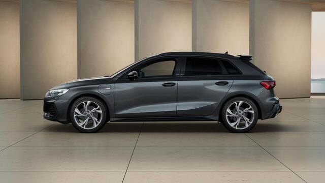 Audi A3 SPORTBACK 40 TFSI e 204PK S edition | Trekhaak | Sonos | Carbon | Matrix | Leder | Rood-Stiksel | 18-Inch | Drive-Select | Camera-Achter | Alcantara |