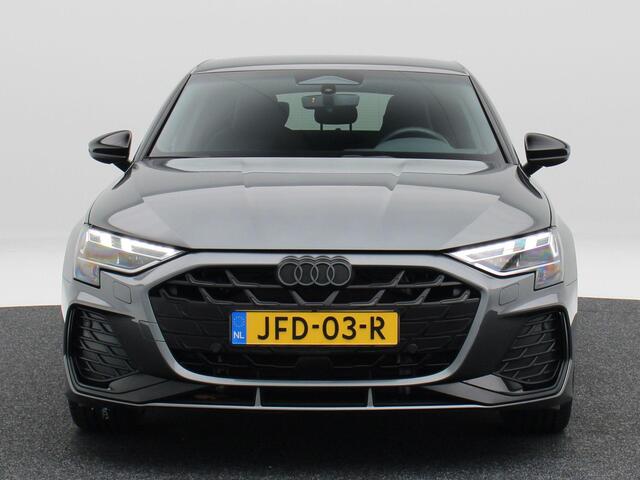 Audi A3 SPORTBACK 45 TFSi e 272 Pk S-Line Competition | Stoelverwarming | Trekhaak | Climatronic | CarPlay | Half Leer | 18 Inch | 31.275 Km !!